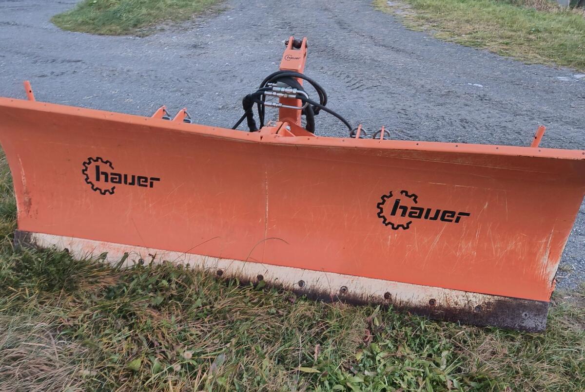 Hauer Schneepflug HSH 2600 2