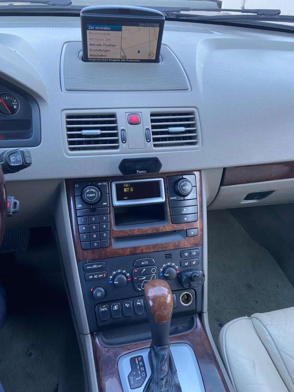 Volvo XC90 2