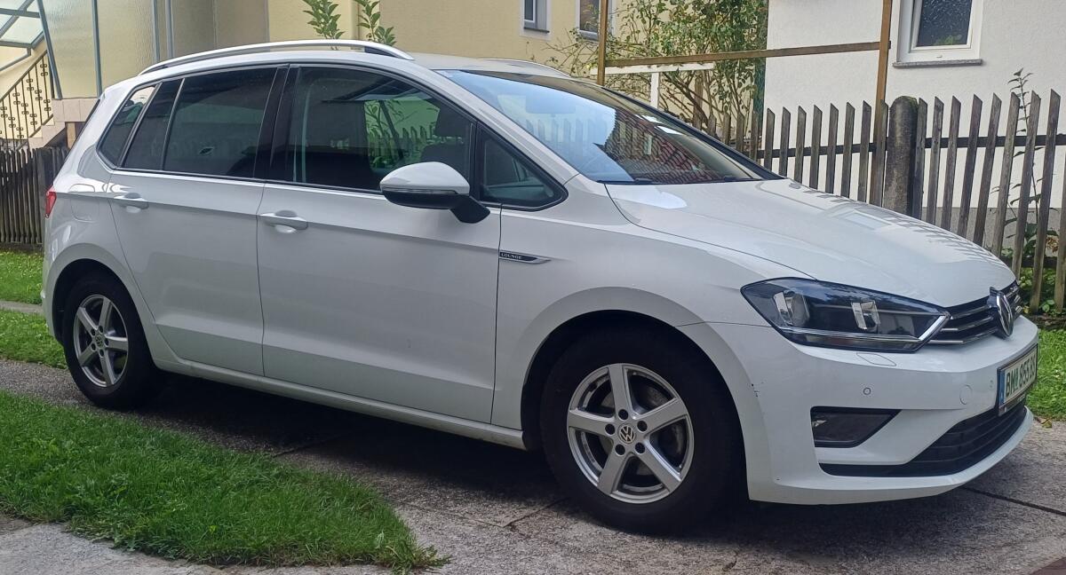 VW Golf Sportsvan Lounge TSI 1