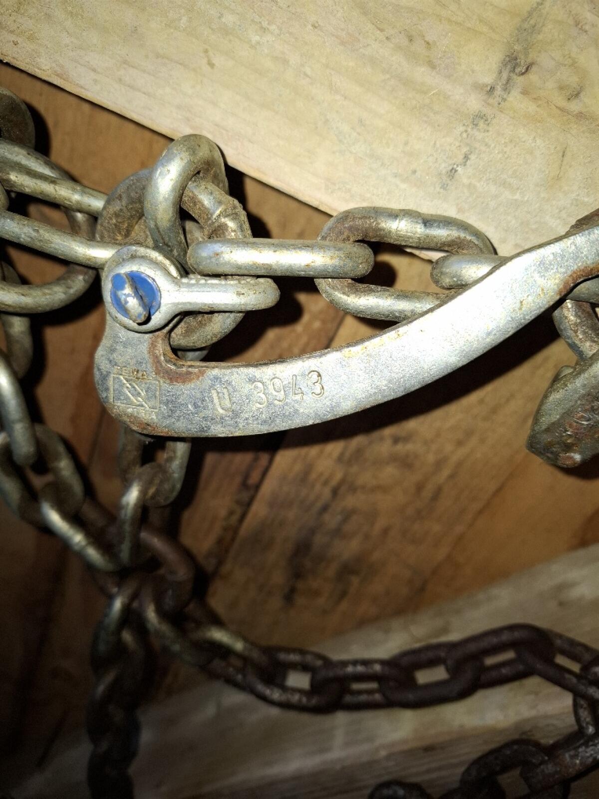 Schneeketten Pewag 380/70R28 3