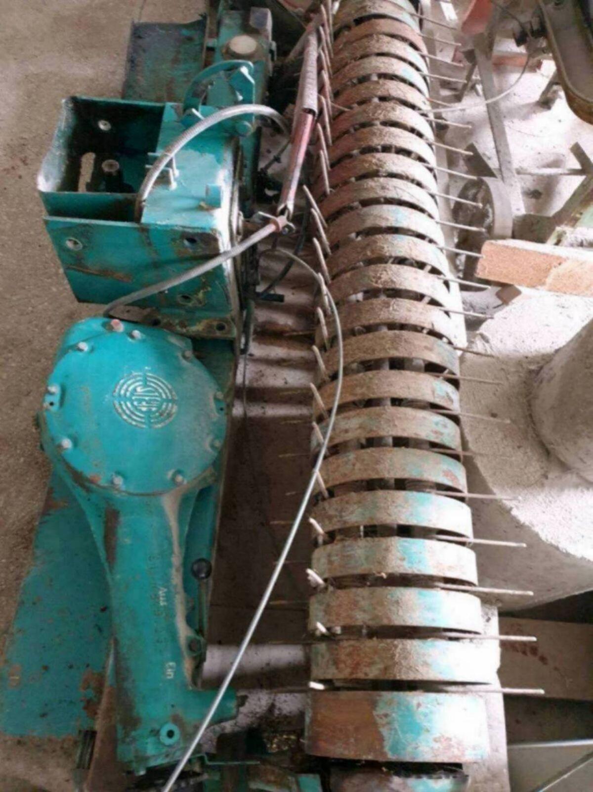Steyr Schrotten Getriebe Ersatzteile Hamster 802V 2