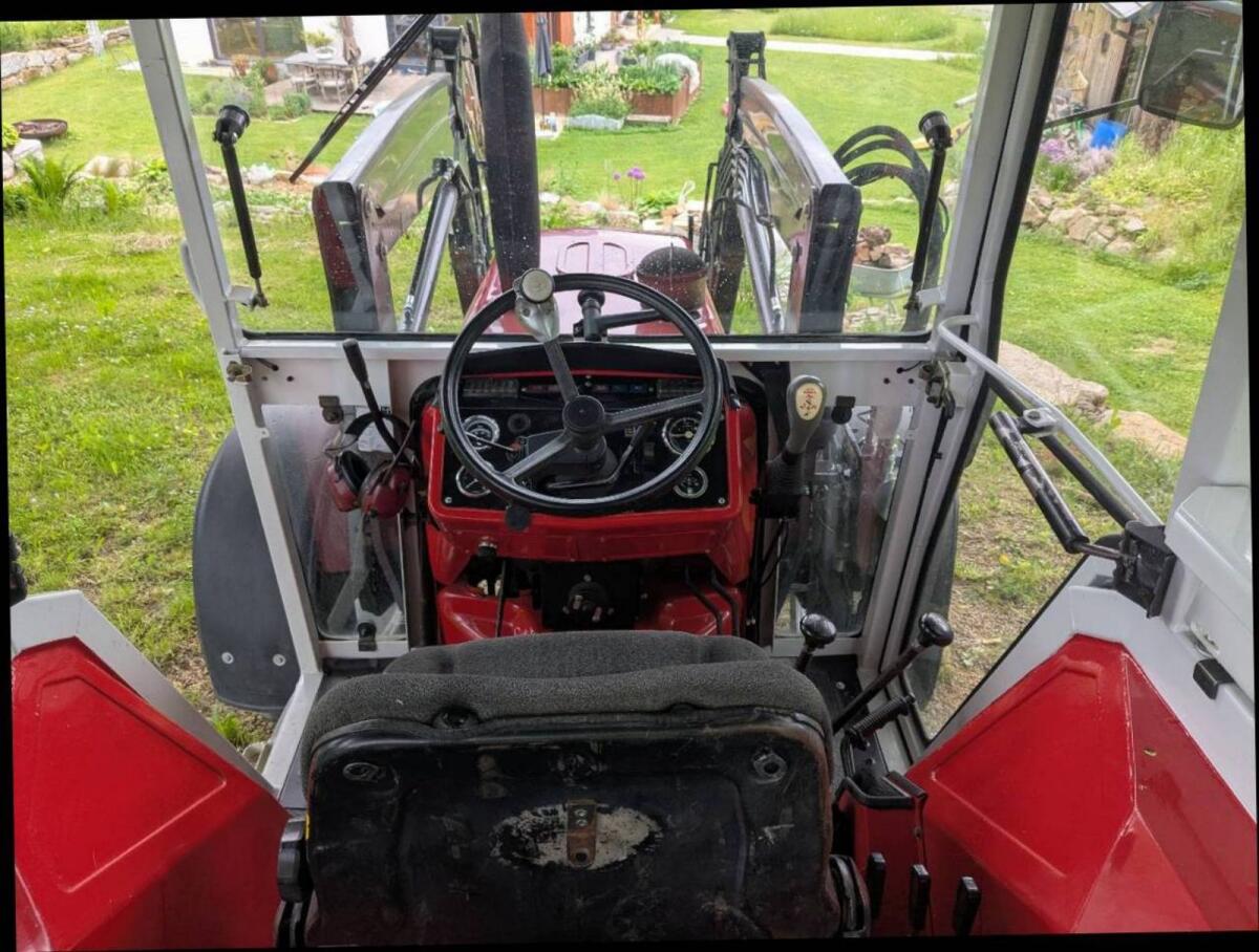 Lindner 1600 A mit Frontlader 3