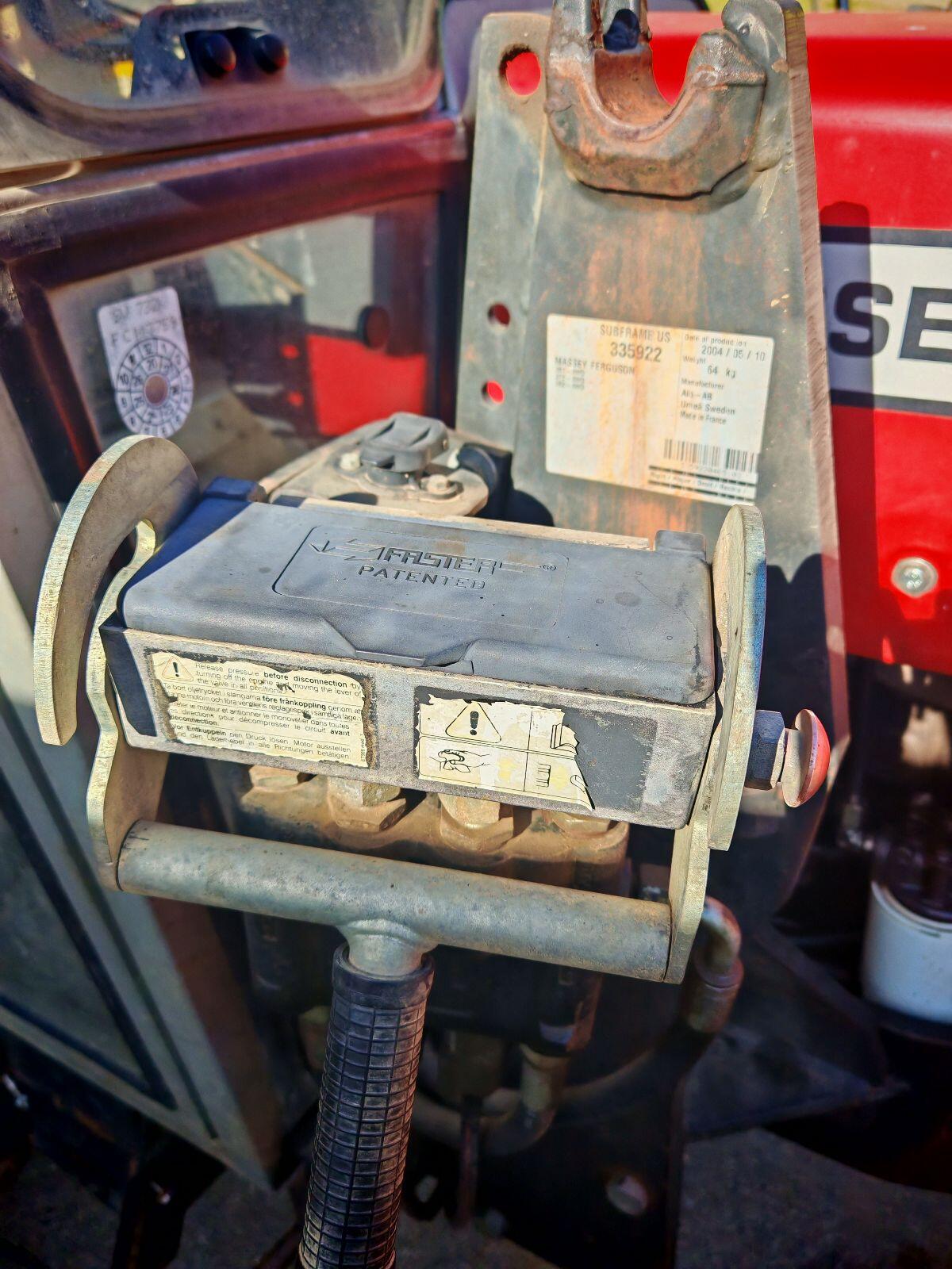 Konsole für Frontlader Massey Ferguson 365 2