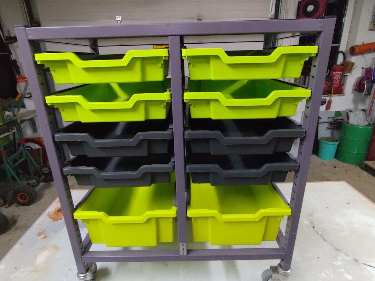 Verkaufe fahrbaren Ladenschrank Gratnells 1