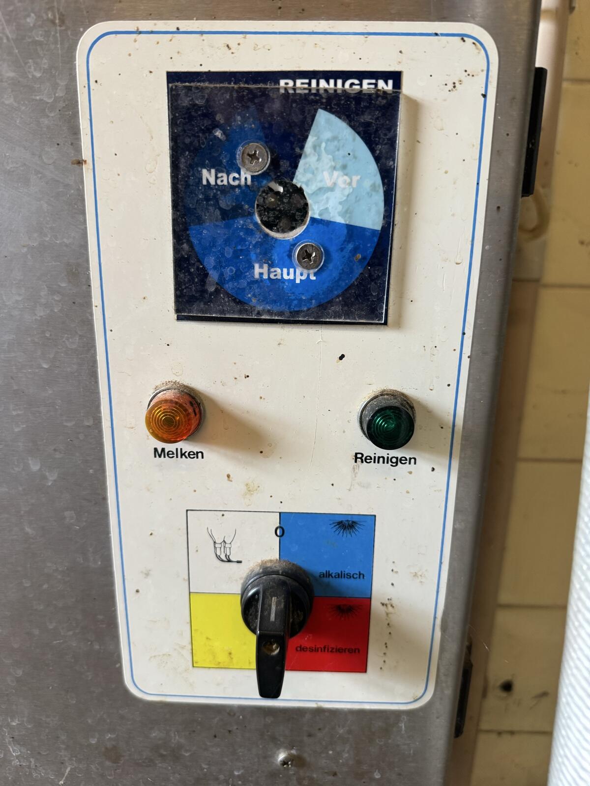 Rohrmelkanlage / Milchtank 1.000 l 1