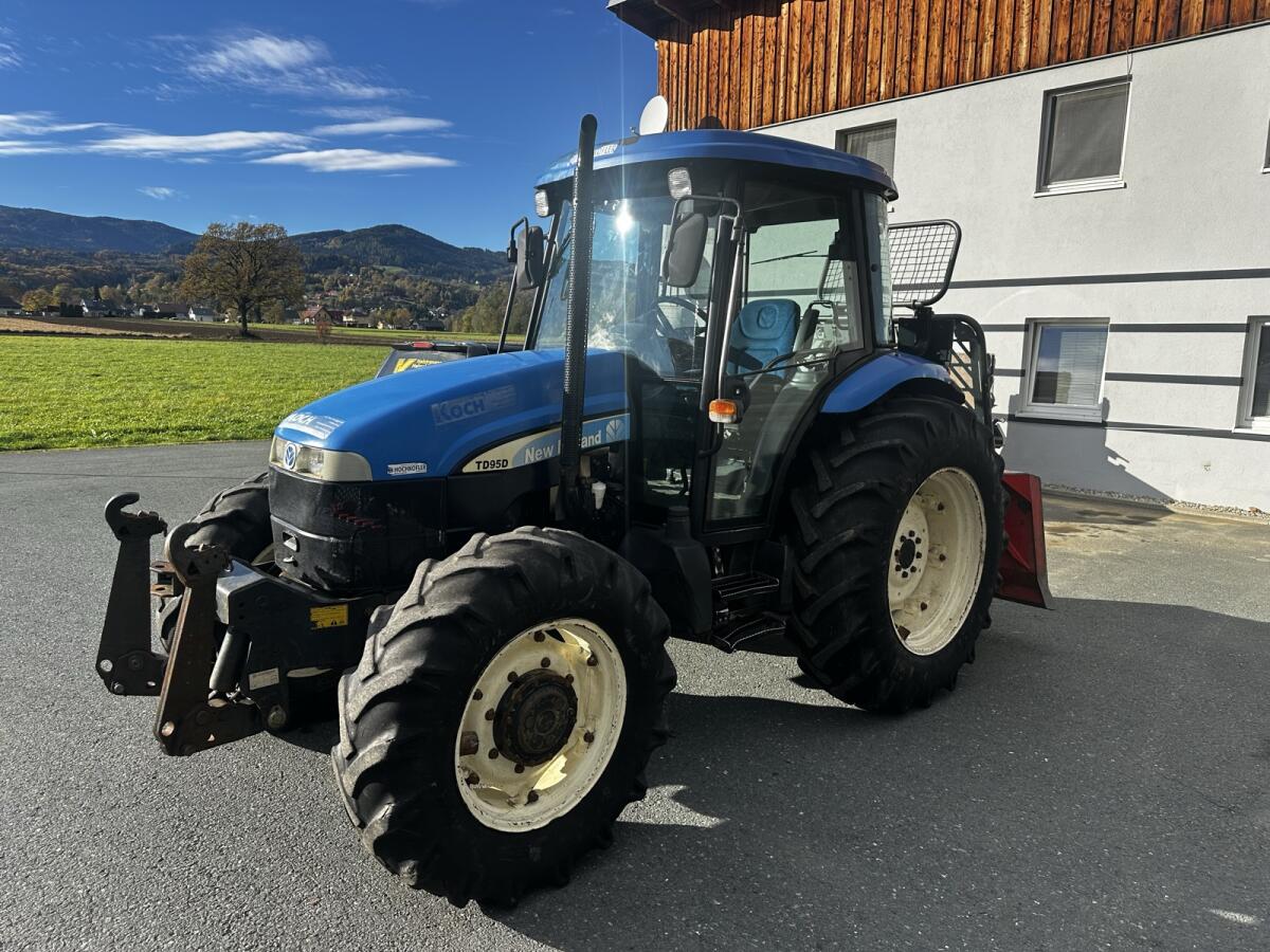 New Holland TD95D mit 8,5 t Krpan Seilwinde 3