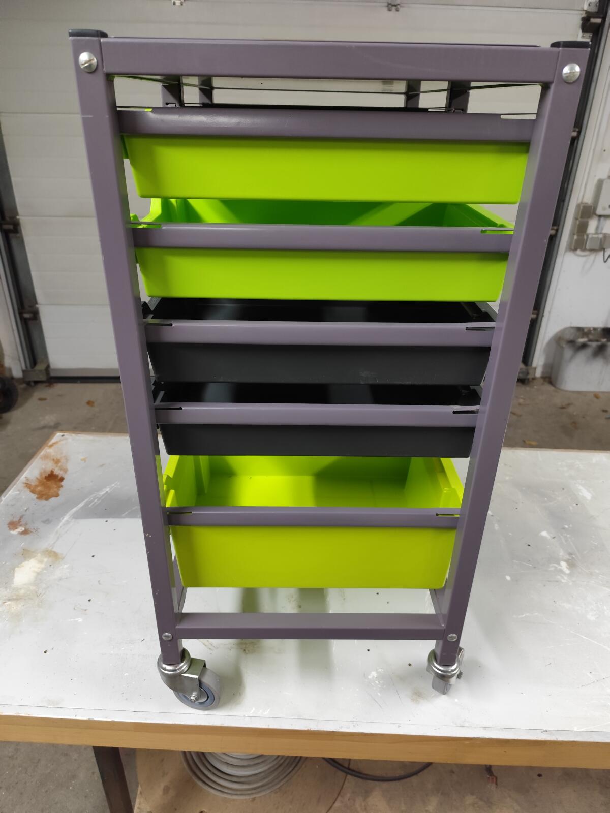 Verkaufe fahrbaren Ladenschrank Gratnells 3