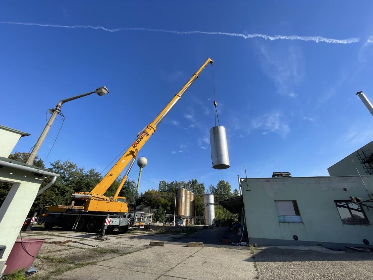 50.000 l (50 m³) Edelstahltank, rostfrei, säurebeständig 2