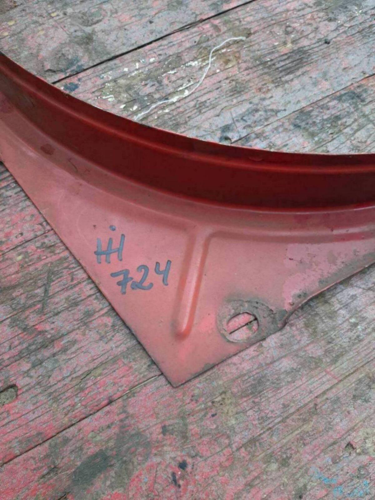 Luftleitblech IHC 724 2