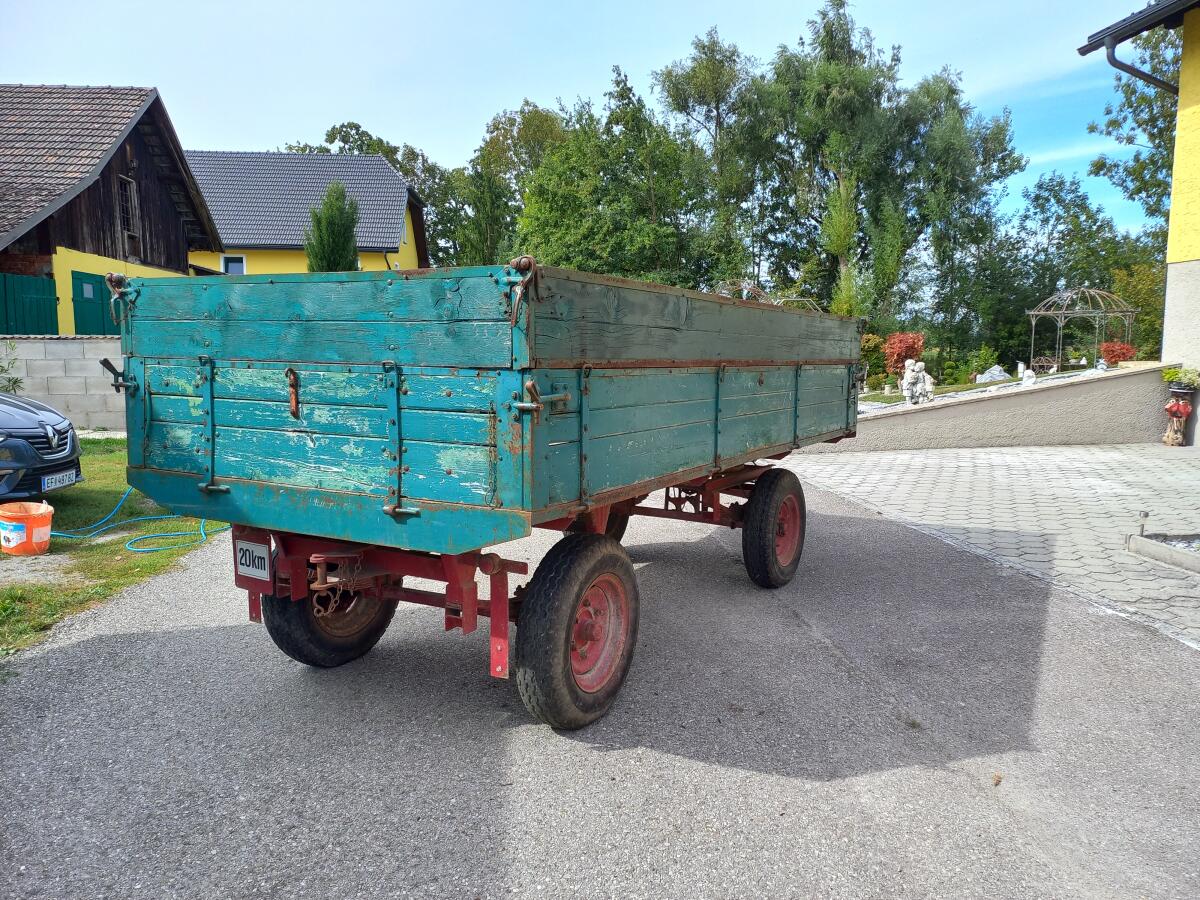 Traktoranhänger zu verkaufen Brandtner Anhängerbau 2