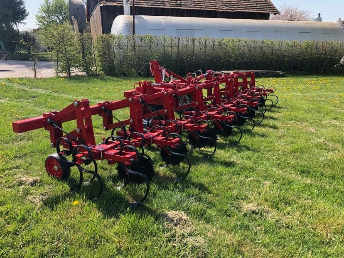 Hackgerät mit Federzinken 4-6-8-12 Reihen NEU 3