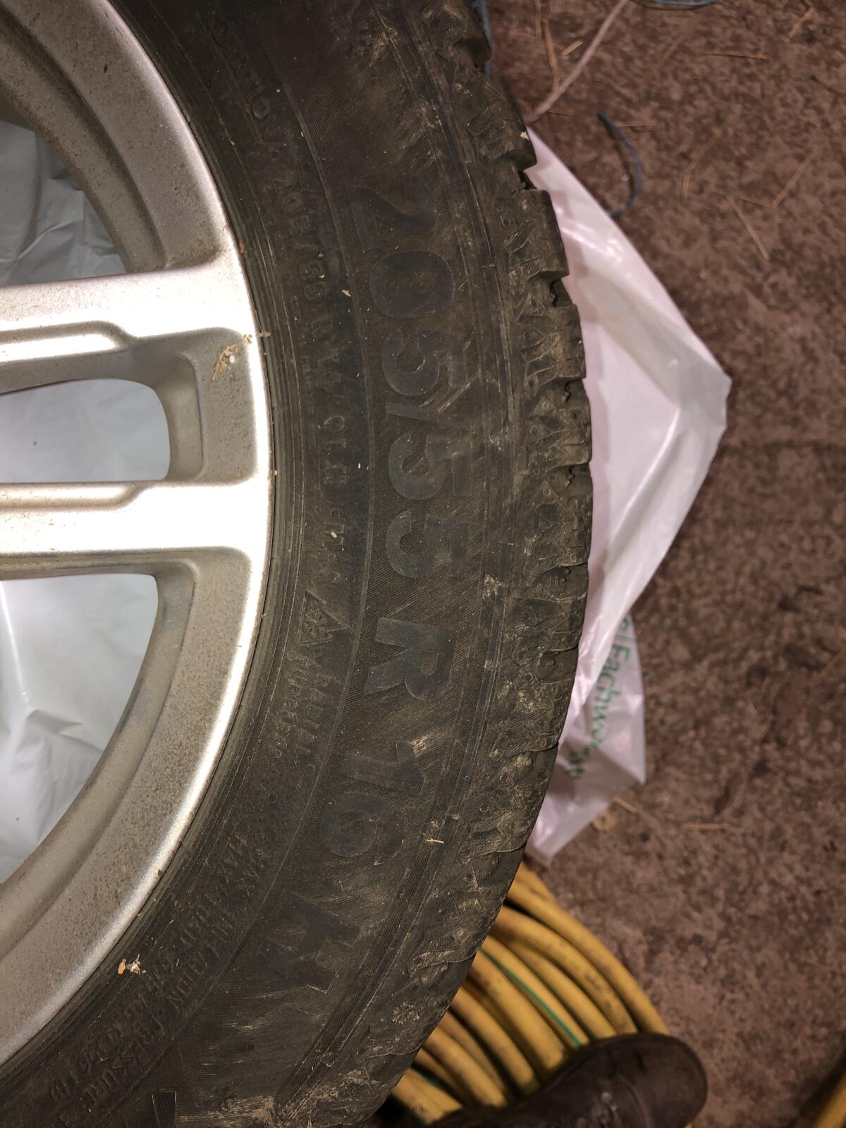 Winterreifen inkl. Felgen für Nissan Leaf 3