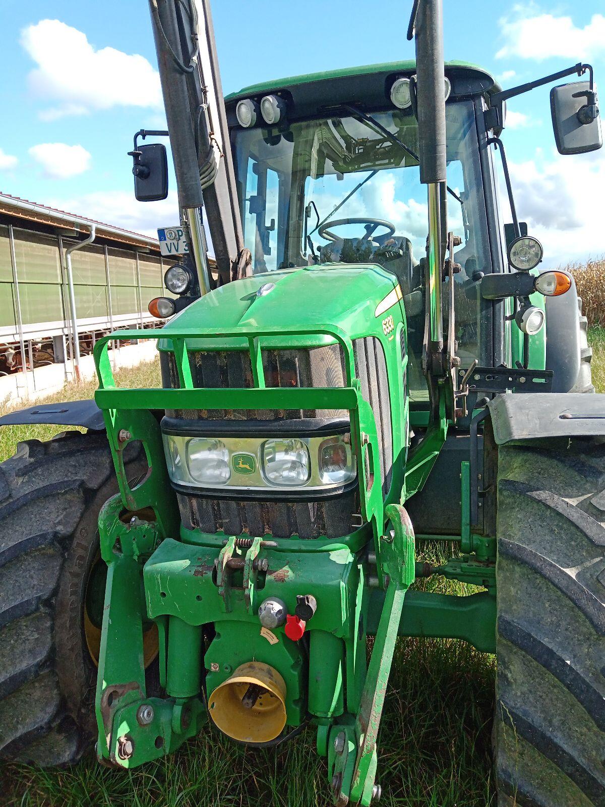 John Deere 6330 Premium 5.500 Bstd. 2
