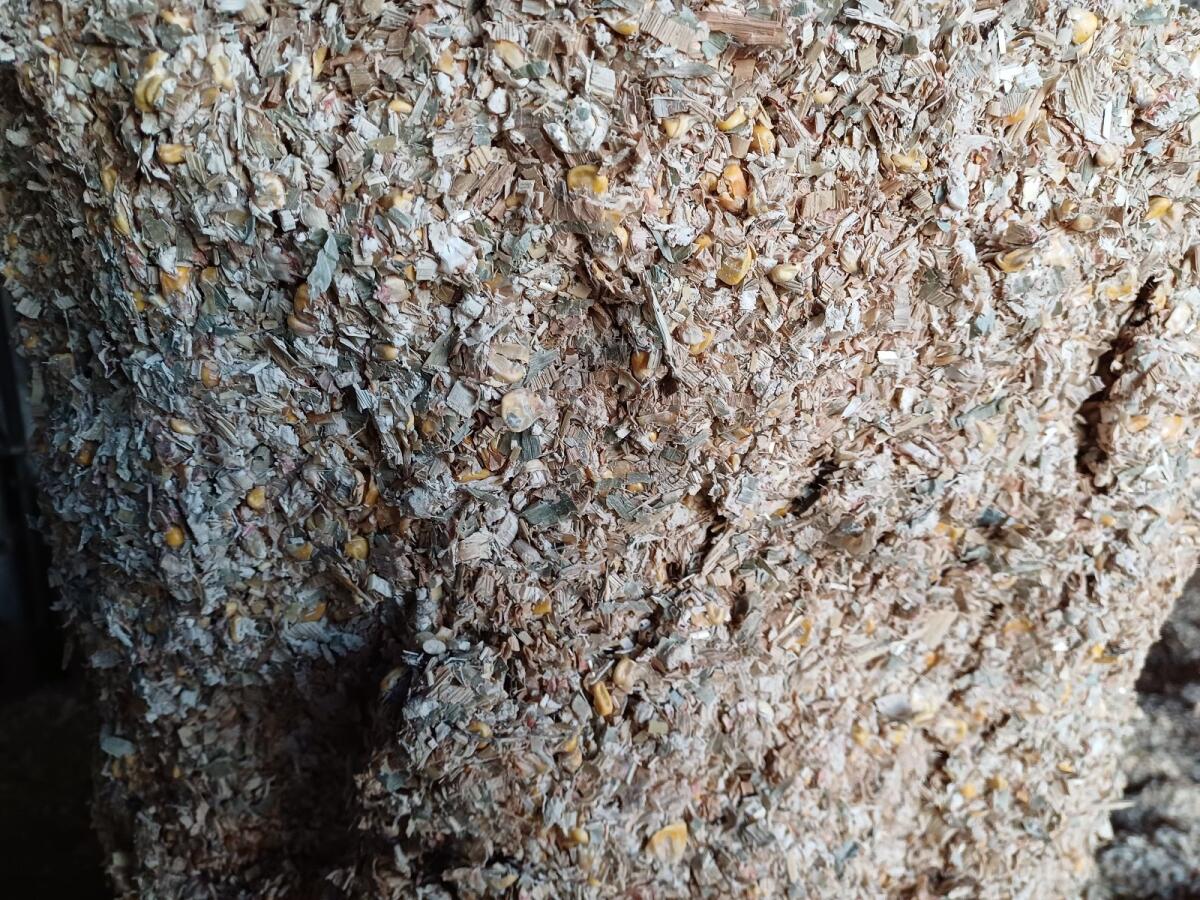 Verkaufe Maissilageballen 1