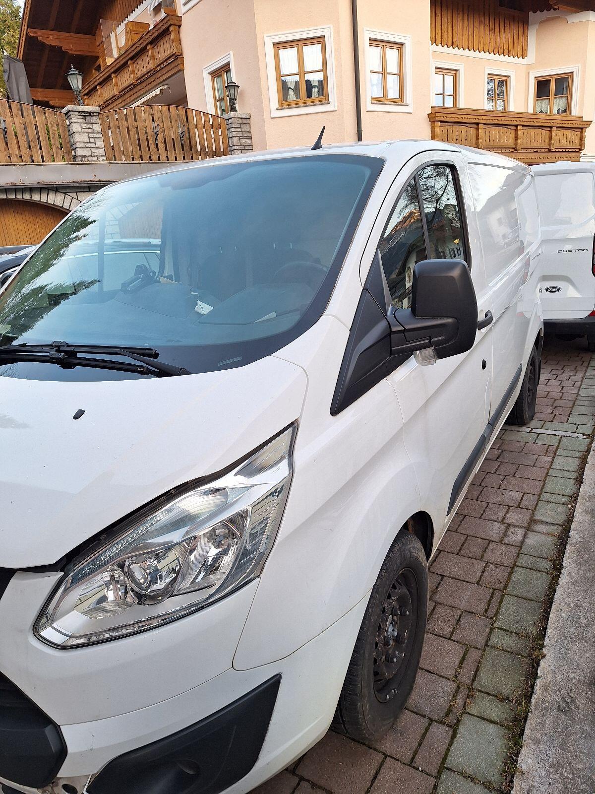 Ford Transit Custom 1