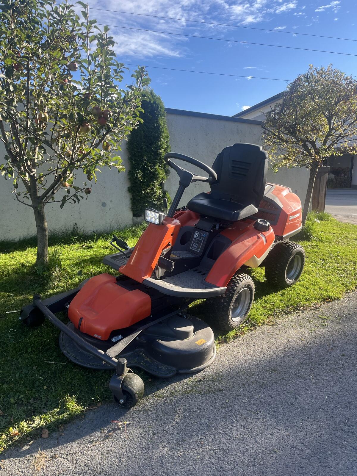 Husqvarna 316 Rider 4x4 1