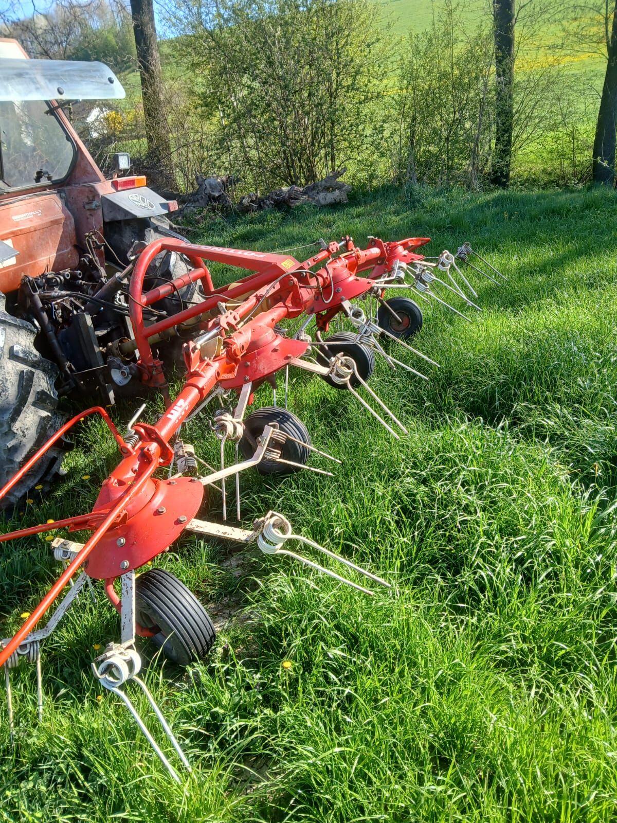 Pöttinger Hit-47 Kreiselheuer 2