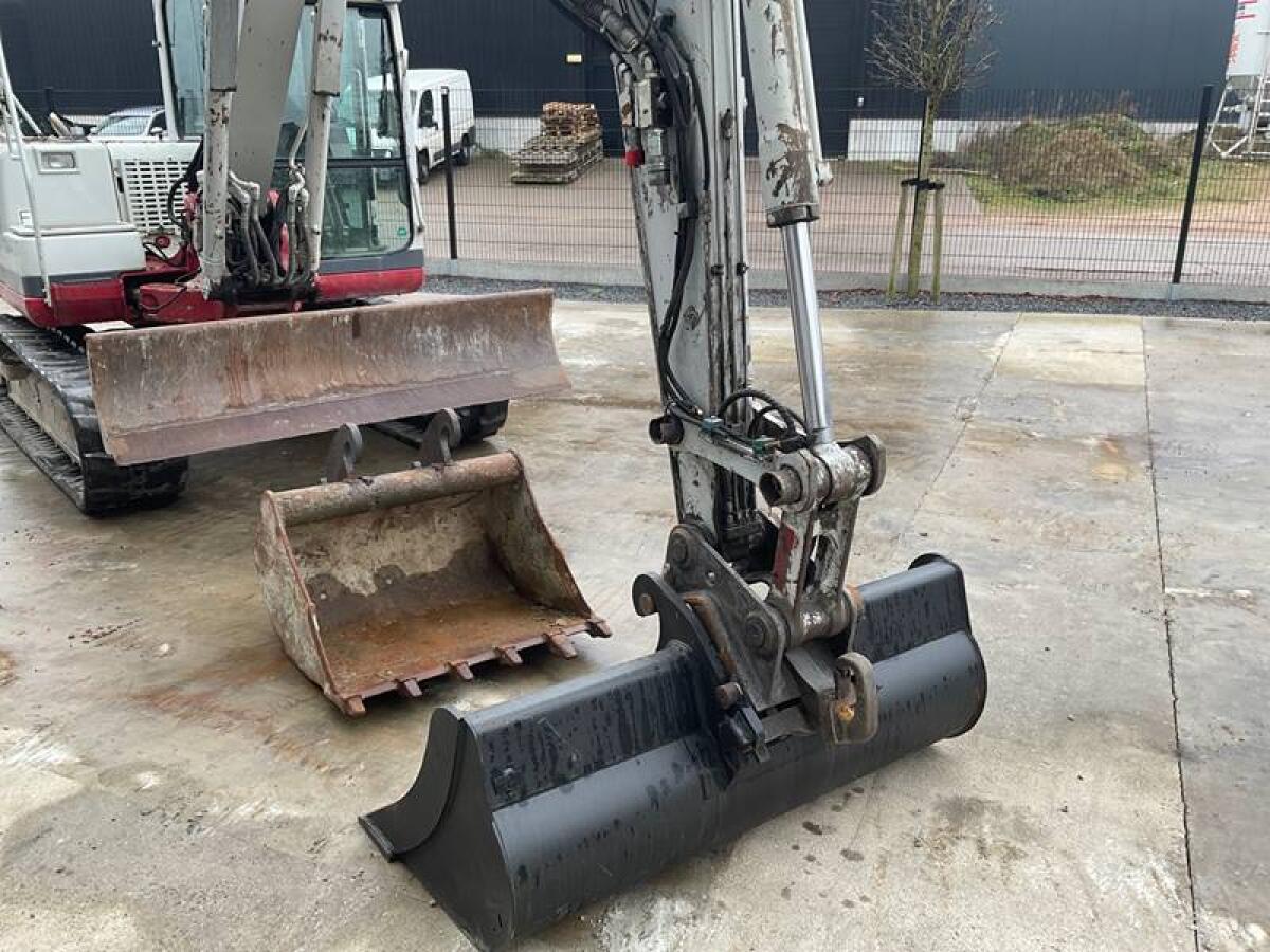 Takeuchi TB175 3