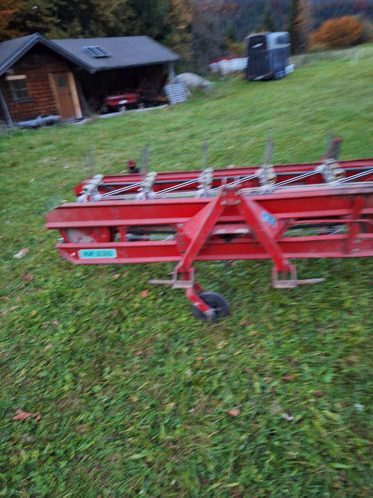 Pöttinger 2.20 Heuraupe 1