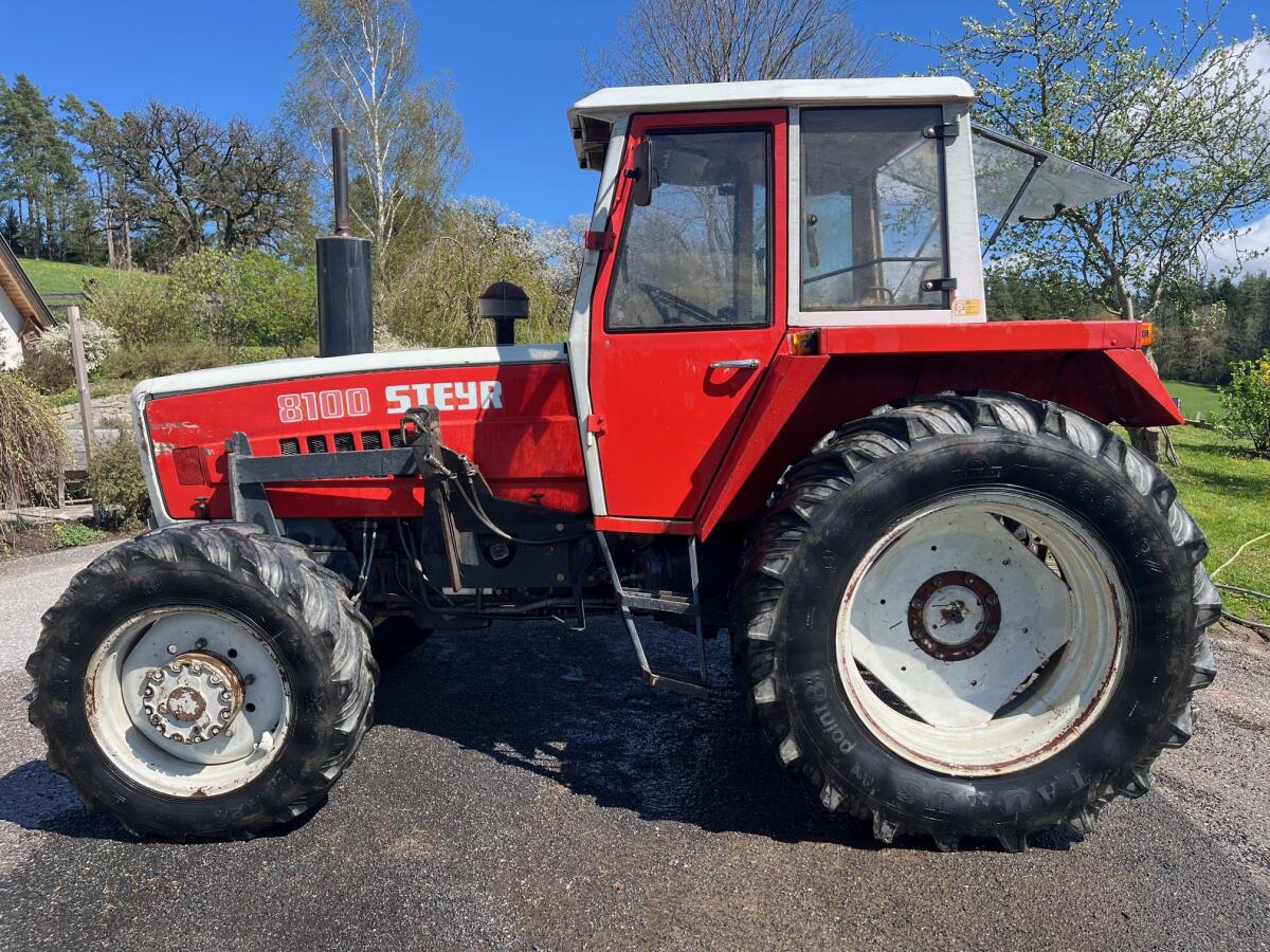 Steyr 8100 1