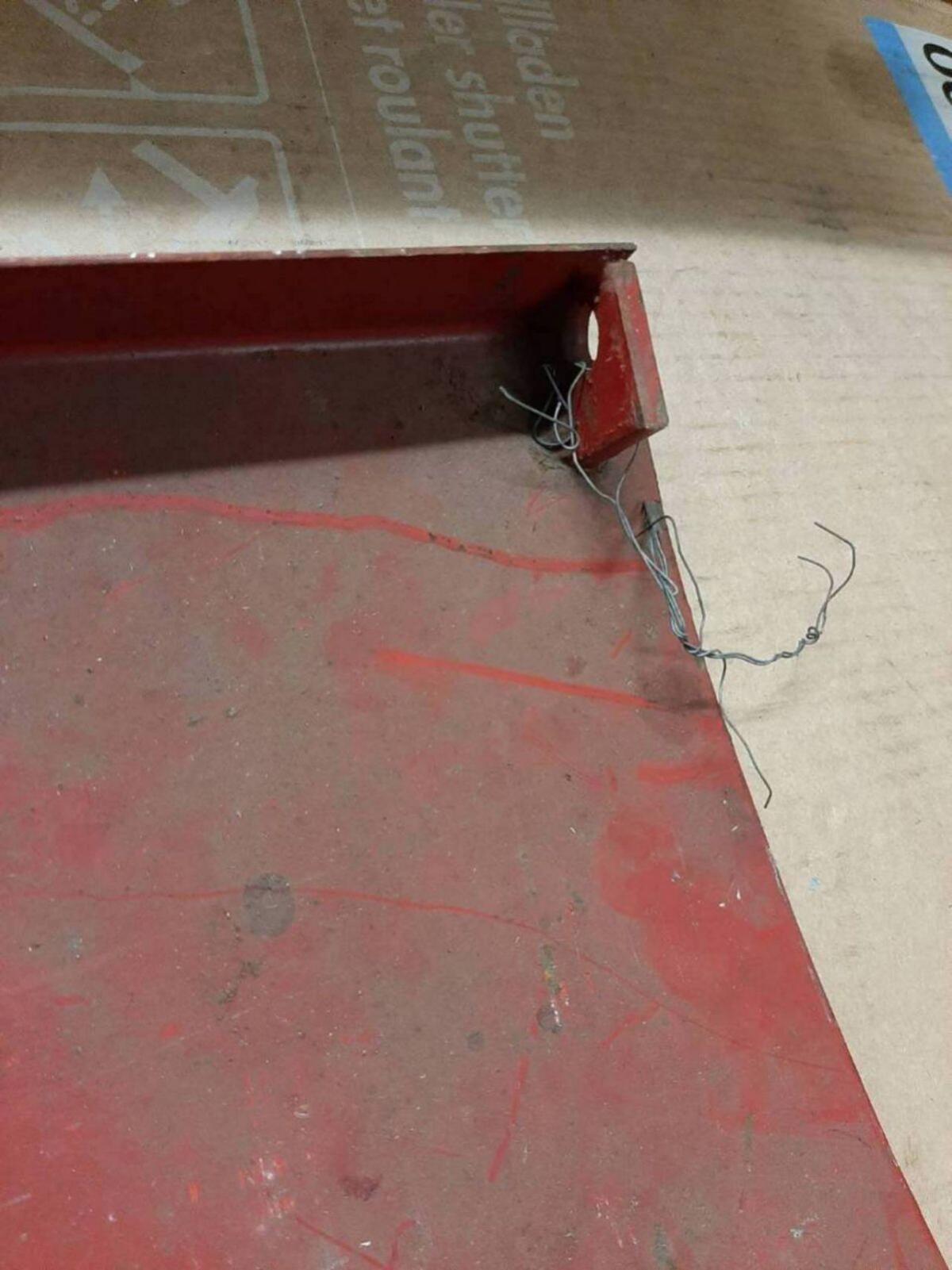 Abdeckblech IHC 769 870 R11 3