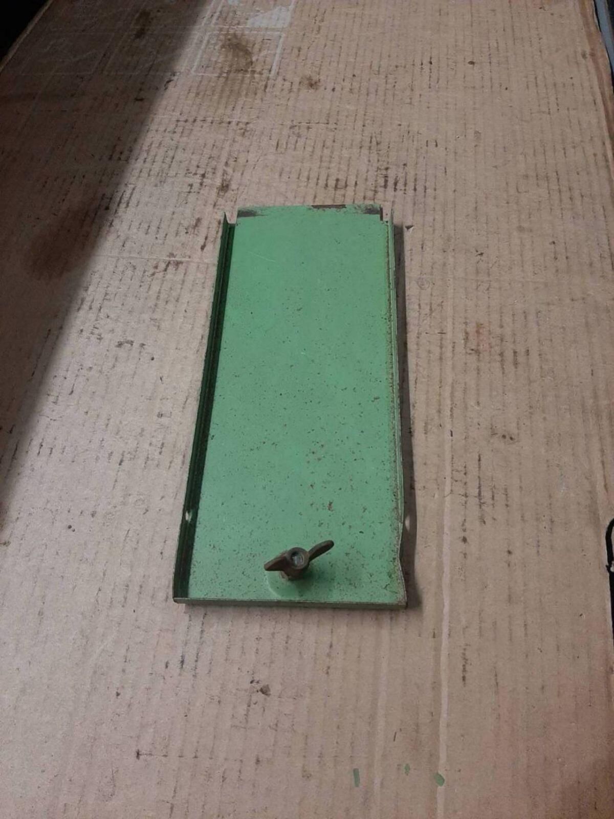 Verschlussdeckel Mähdrescher 1