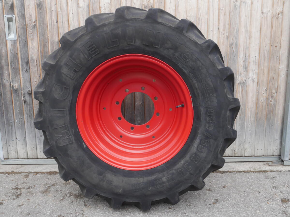Kompletträder 540/65R38 und 480/65R24 3