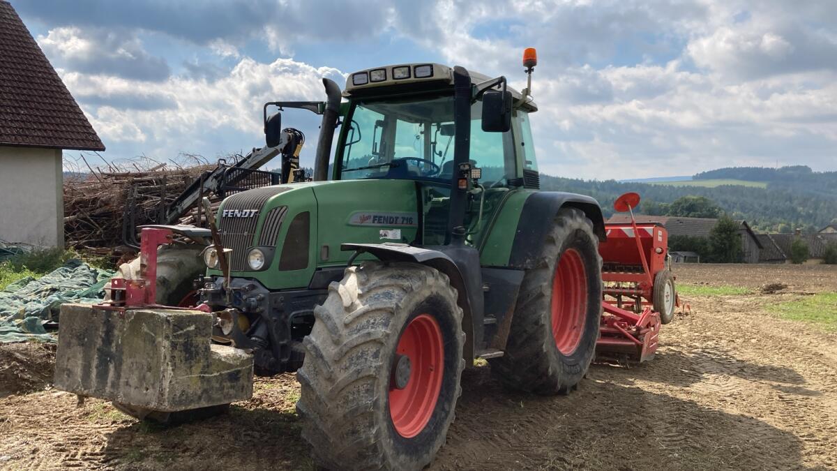 Fendt 714 1