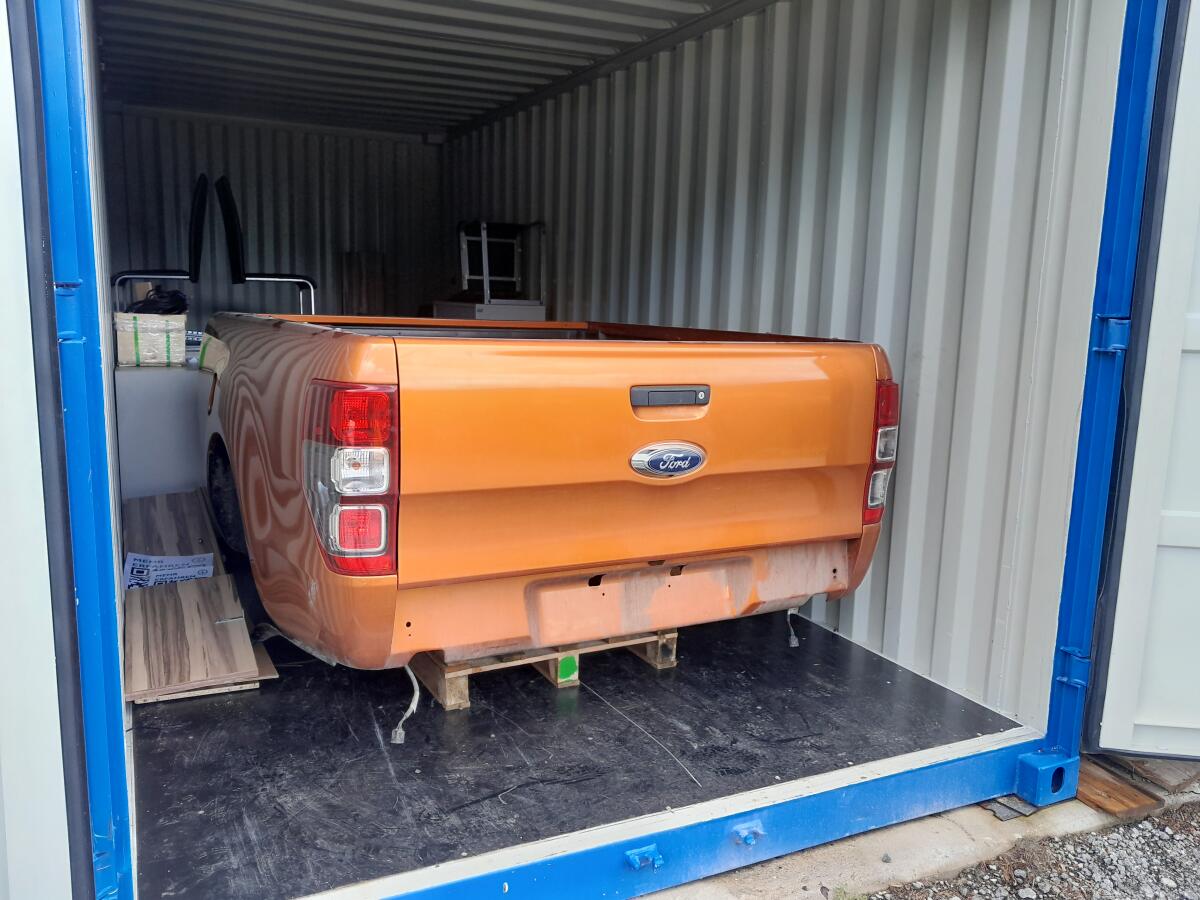 Ford Ranger Pickup Pritsche mit Aufbau 3