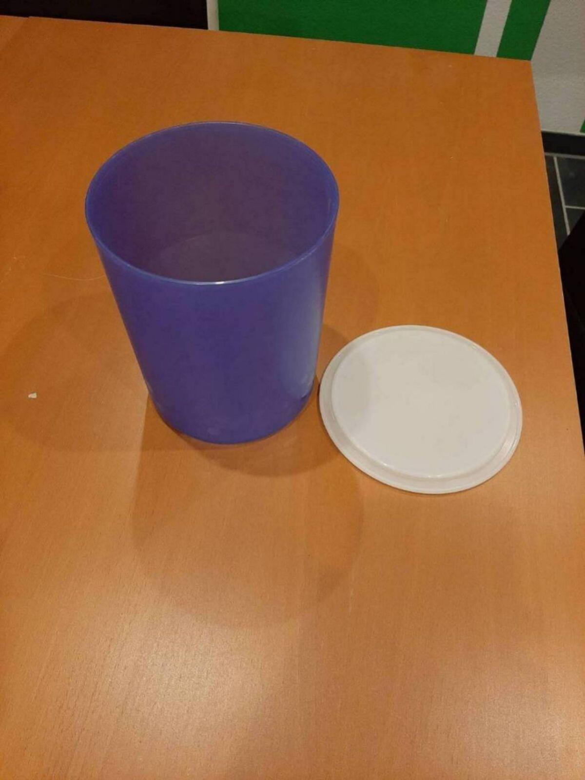 Tupperware Behälter 2 l blau 1