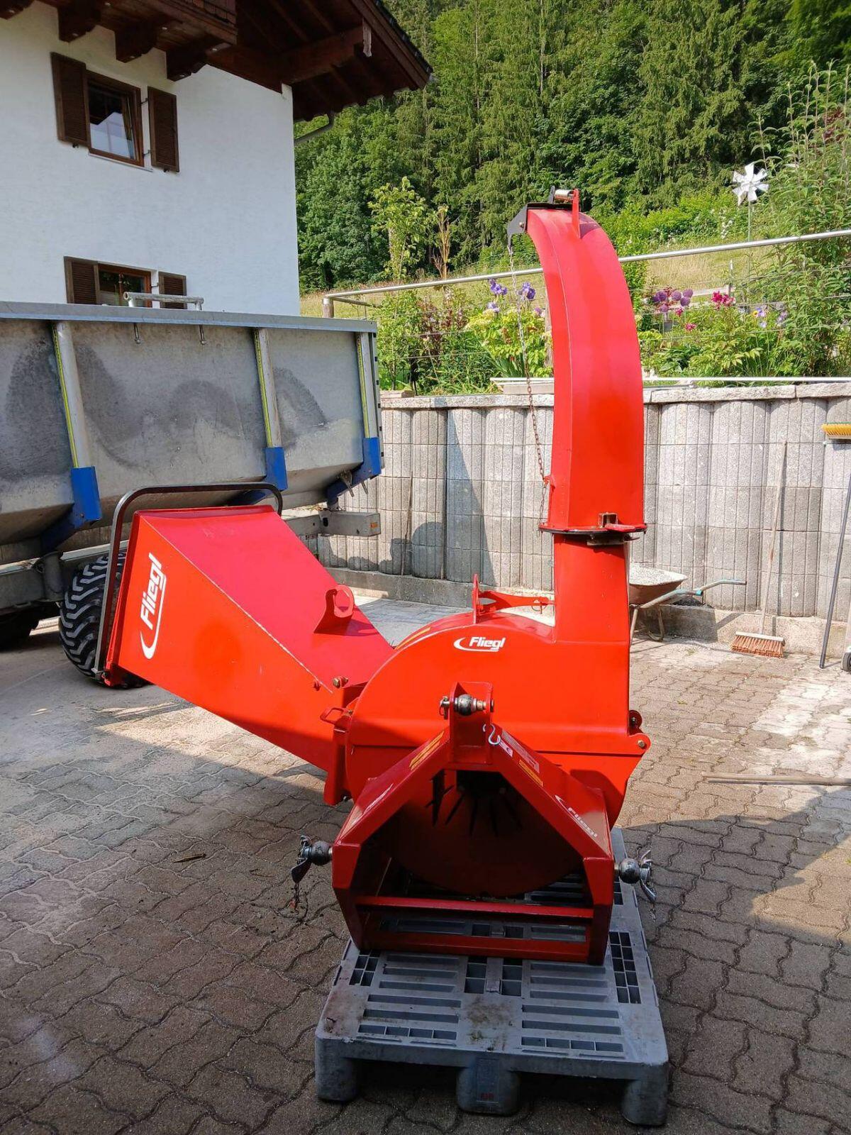 Fliegl Holzhäcksler 1