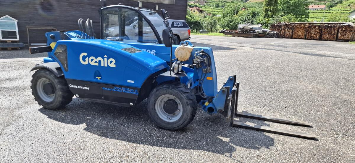 Genie GTH2506 Teleskopradlader 2