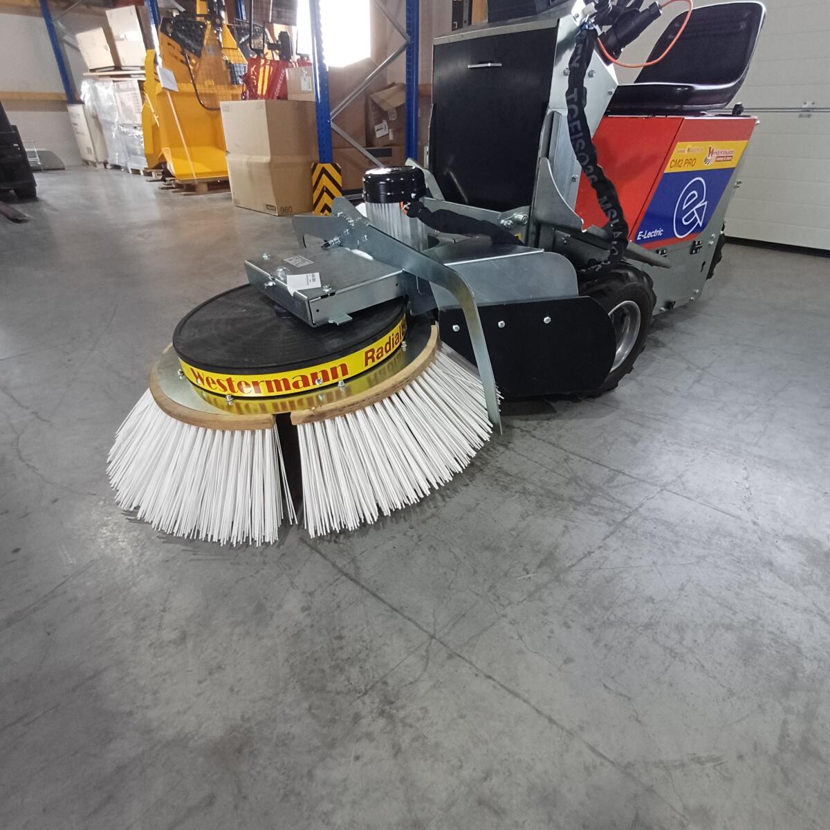 Westermann Spaltenschieber, Futterschieber, Kehrmaschine 3