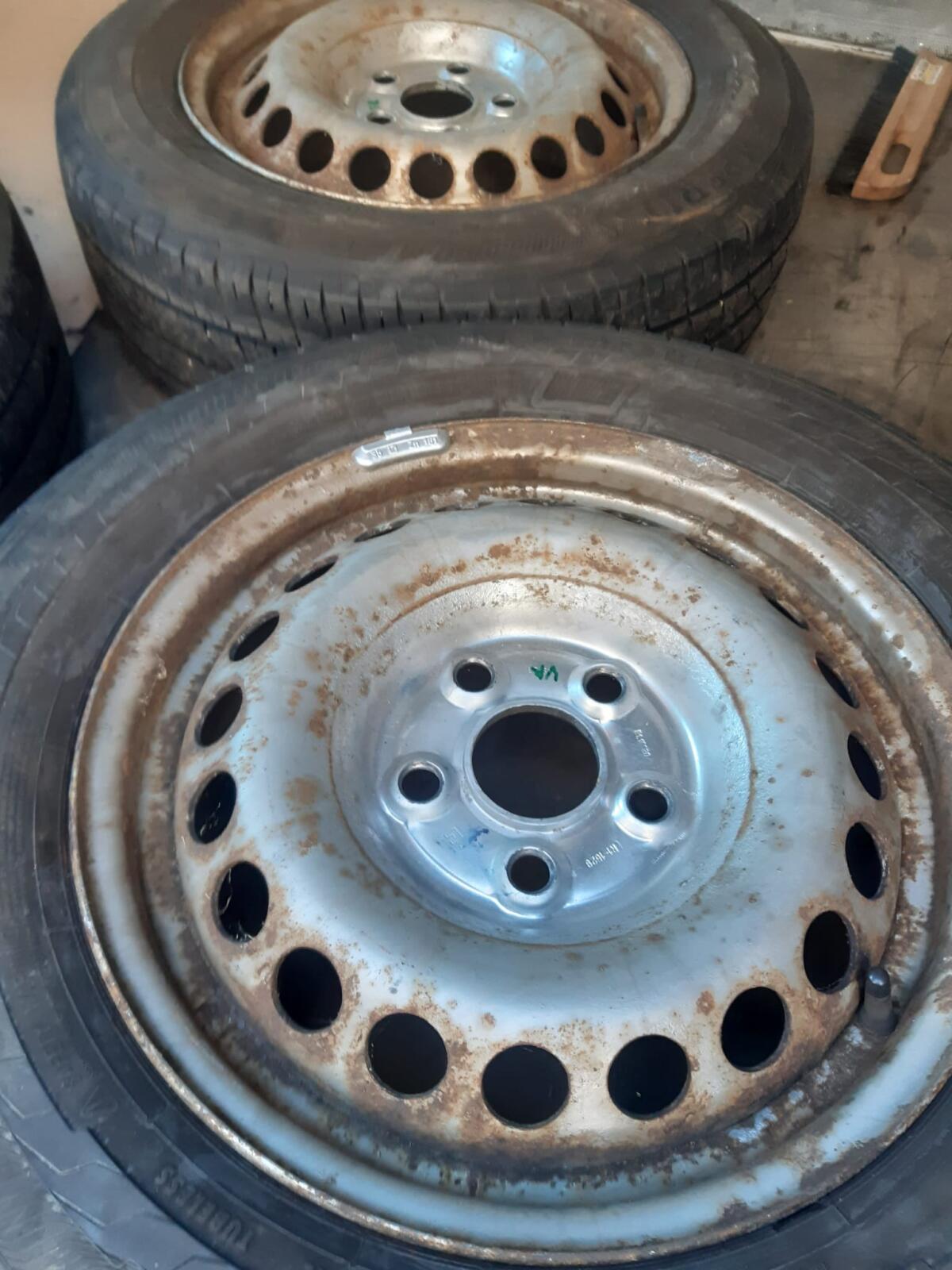 Sommerreifen Kompletträder für VW T5 2