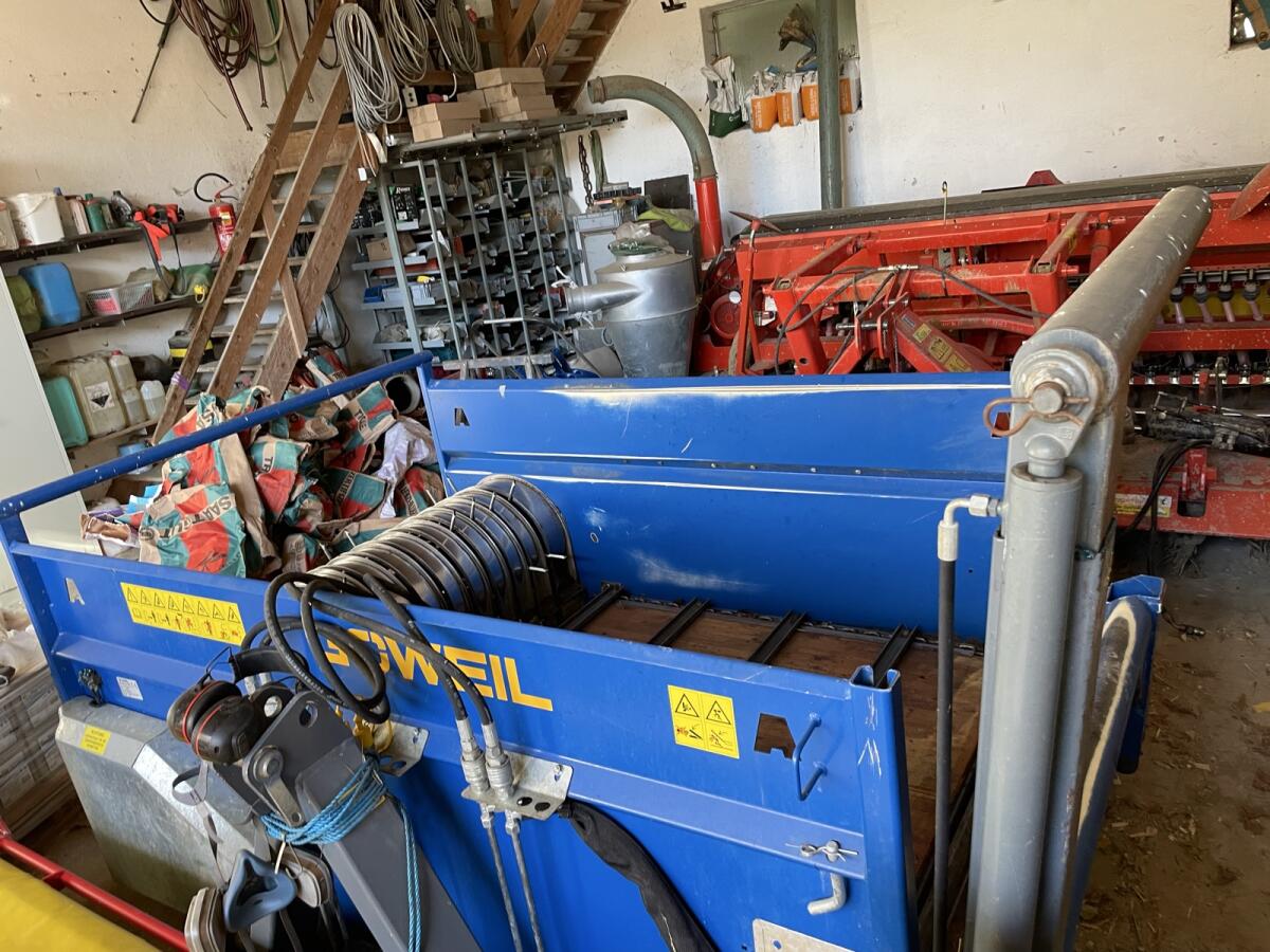 Göweil Rundballenabwickler 3