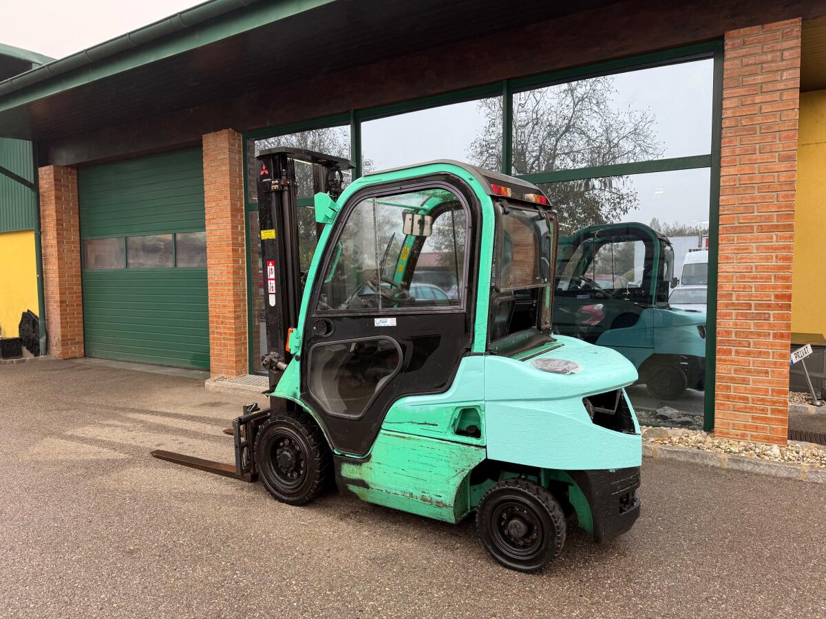 Diesel-Stapler Mitsubishi FD25N 2