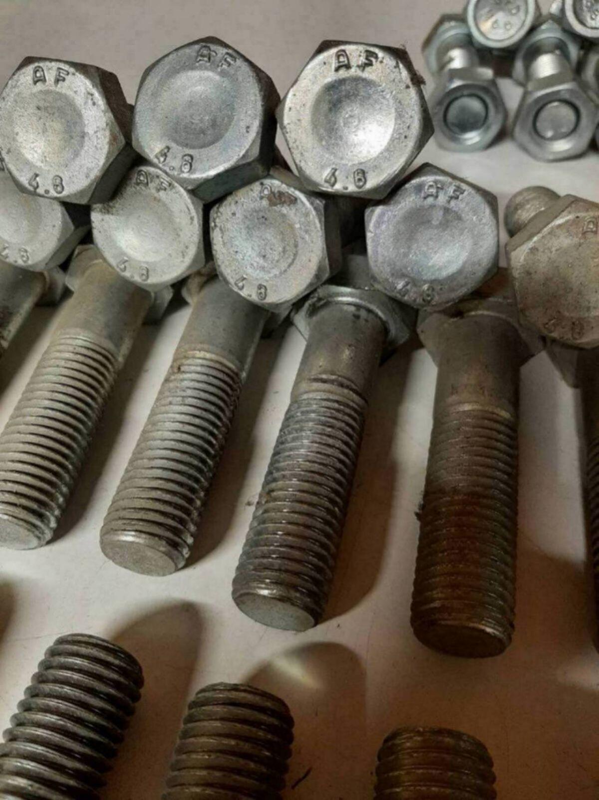 Schrauben 20 x 80, 20 x 70 3