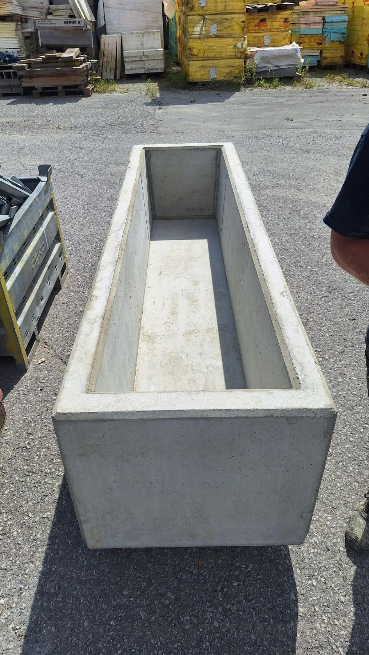Betontrog 1