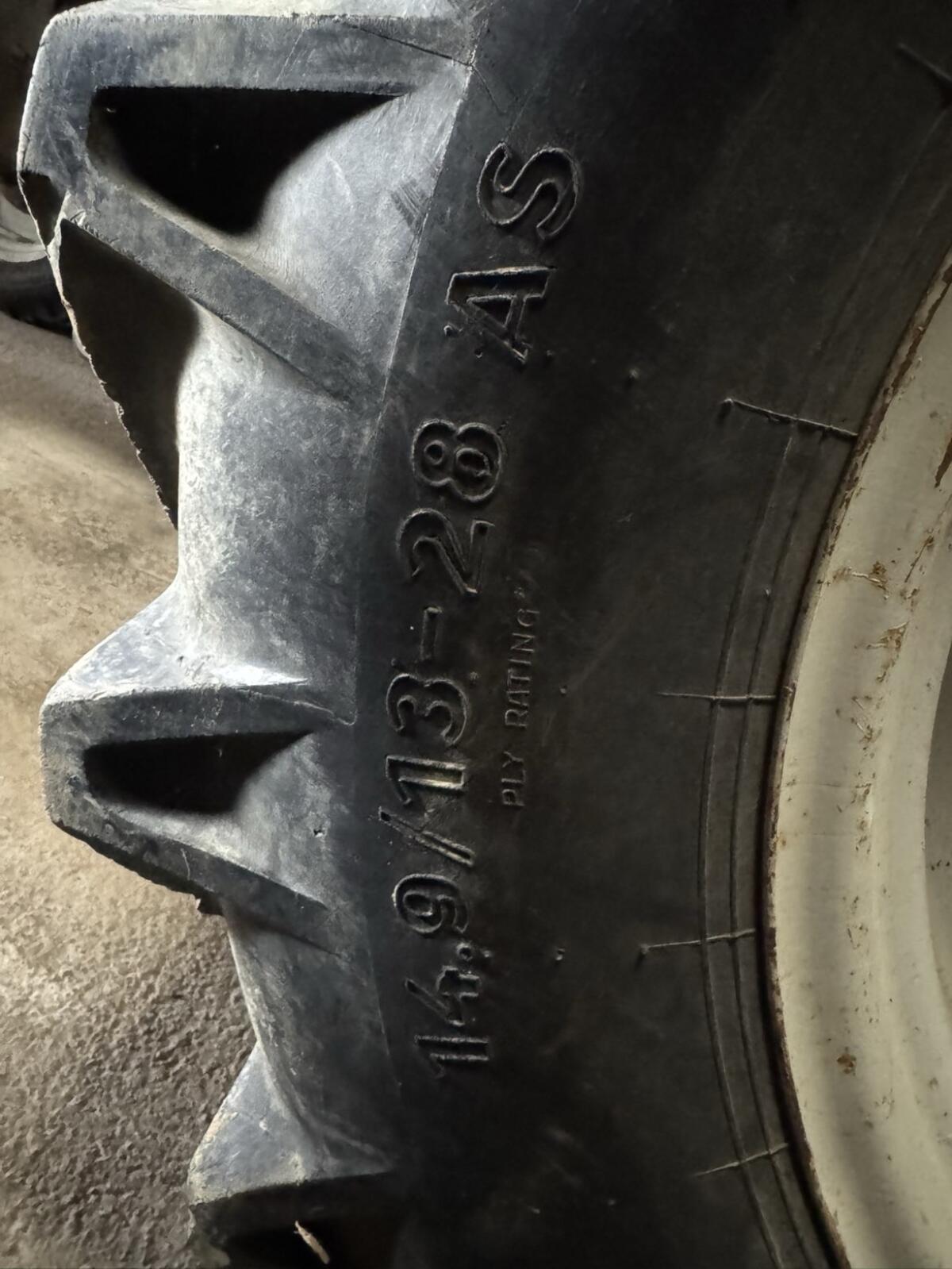 Schneeketten Steyr 650 14.9/13-28 3