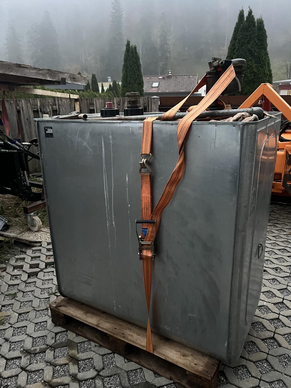 Diesel Tank Hoftankstelle 2