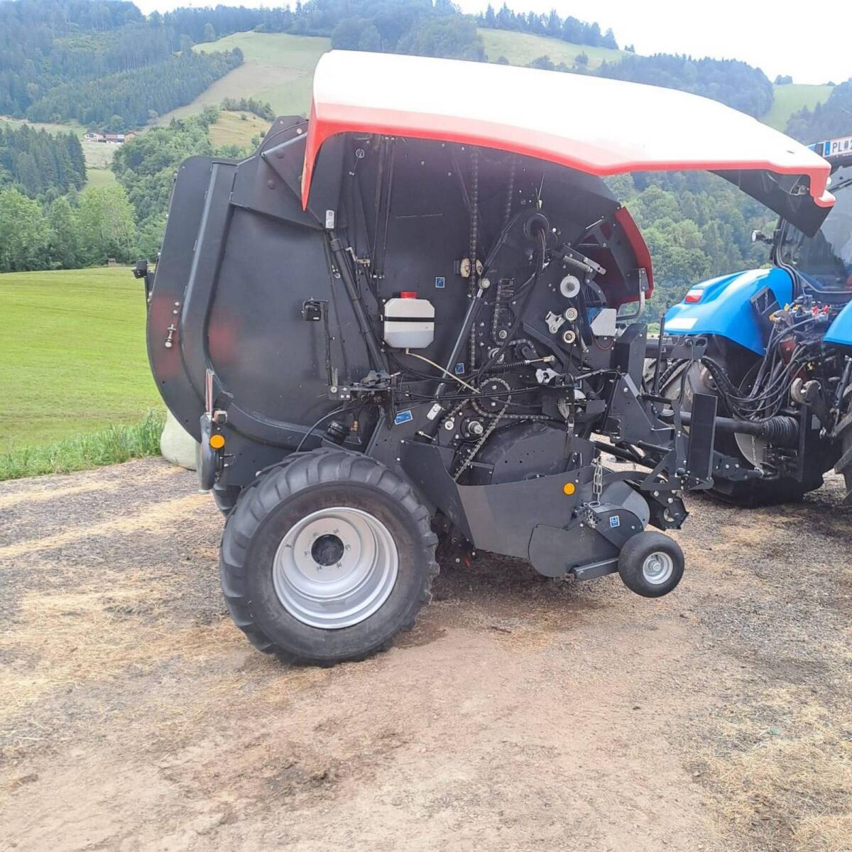 Kuhn Rundballenpresse 3165 OC 23 3