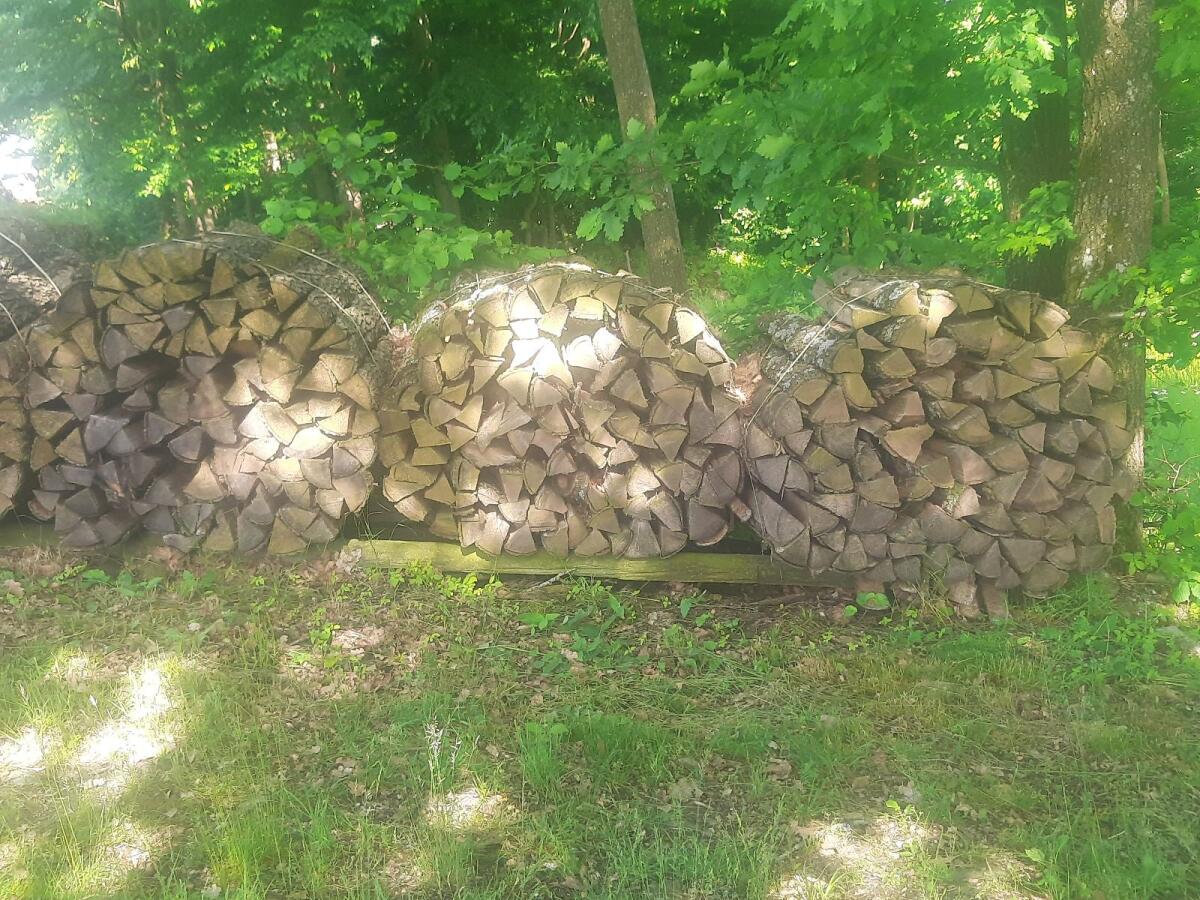 Scheitholz in Rundballen 1