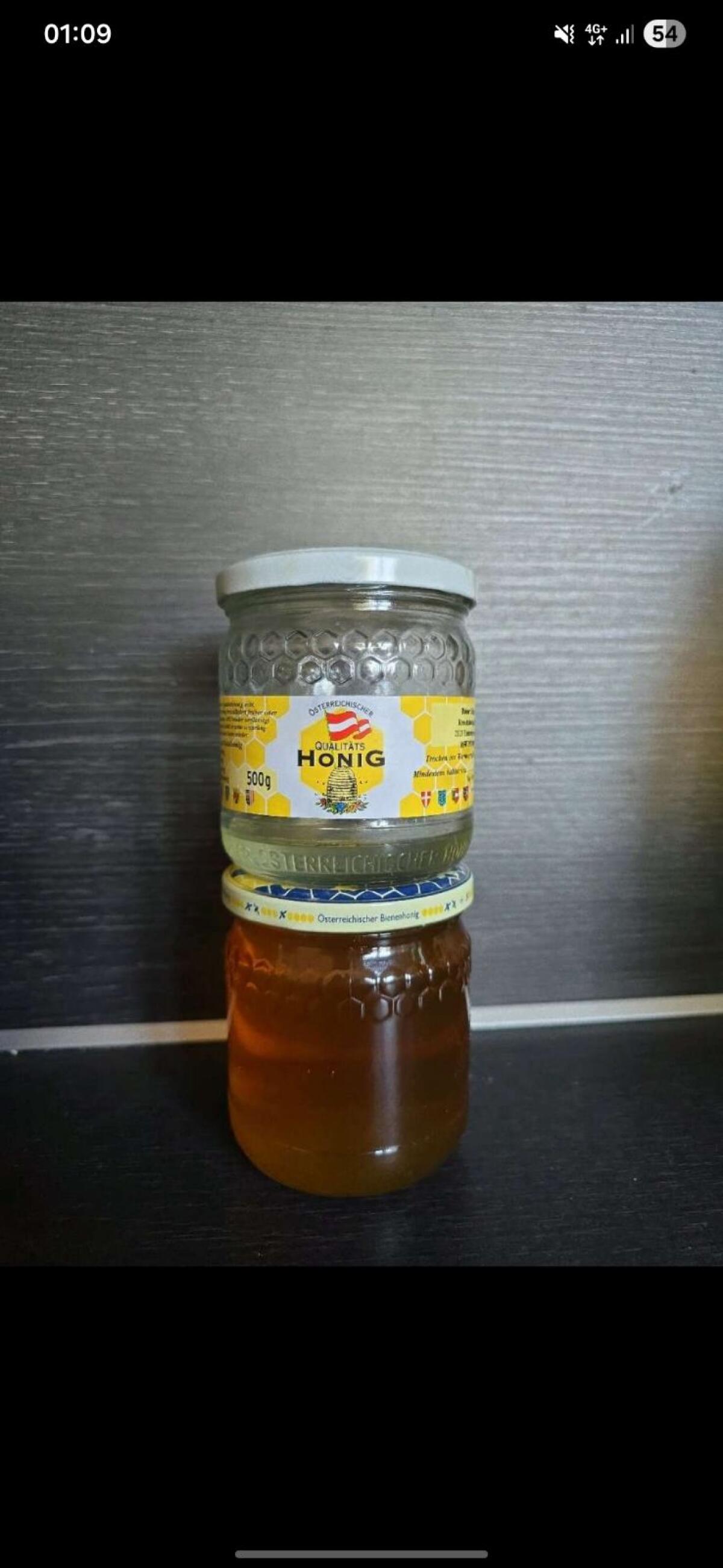 Honig aus eigener Hobbyimkerei 1