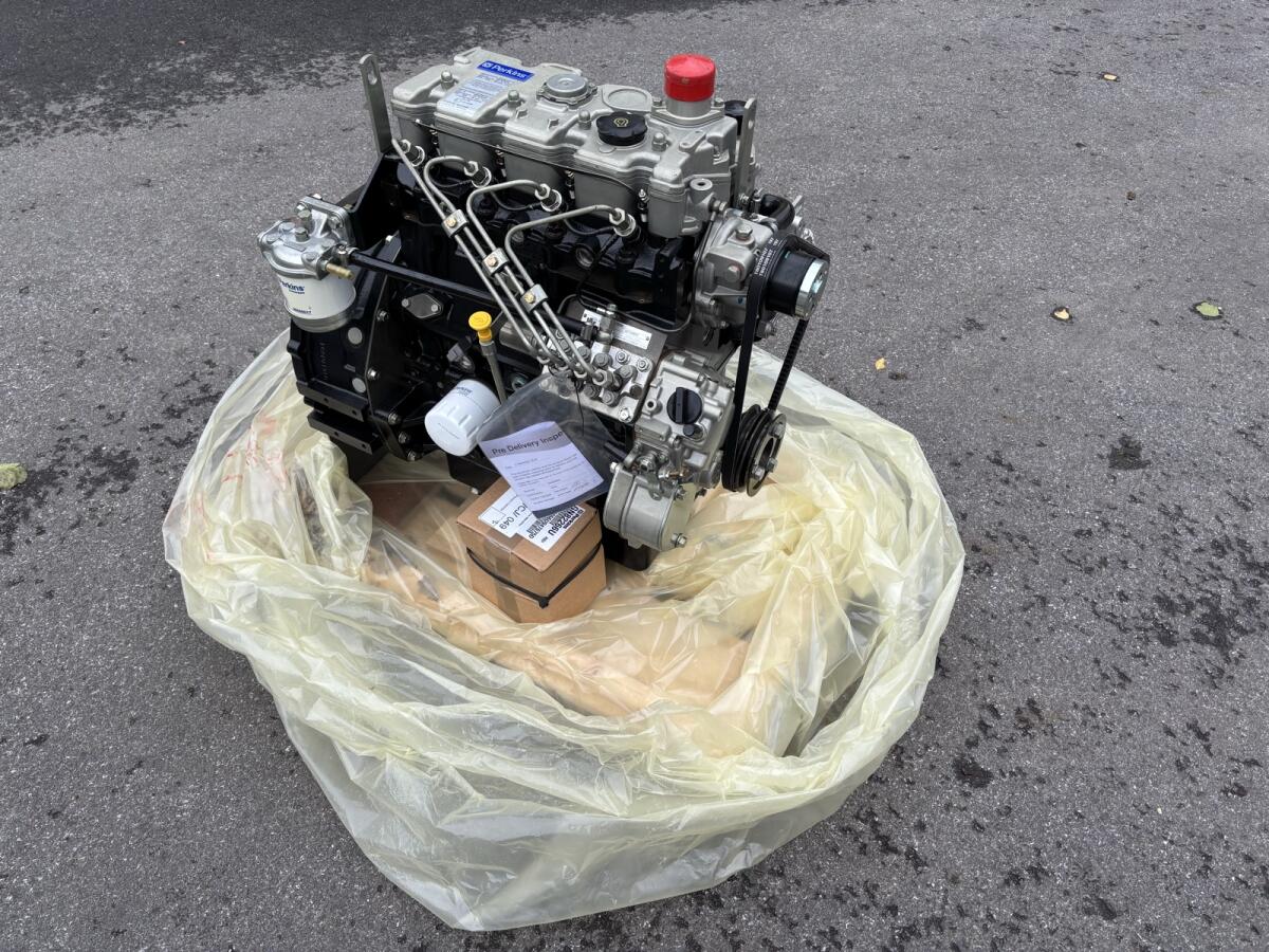 Perkins 404D-22 Neumotor 50 PS 1