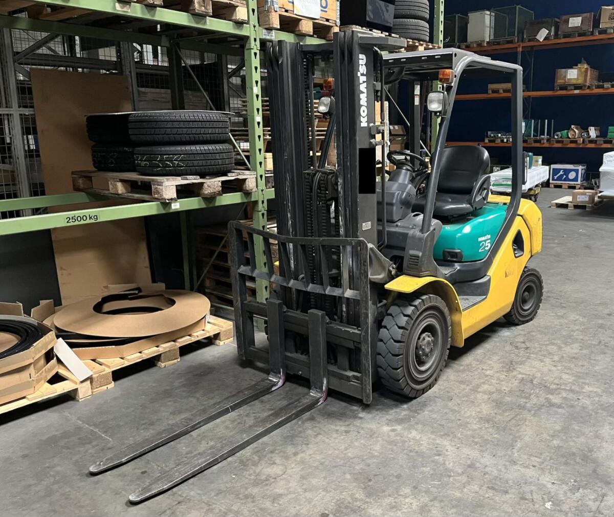 Gabelstapler Komatsu FD25T-16R 1