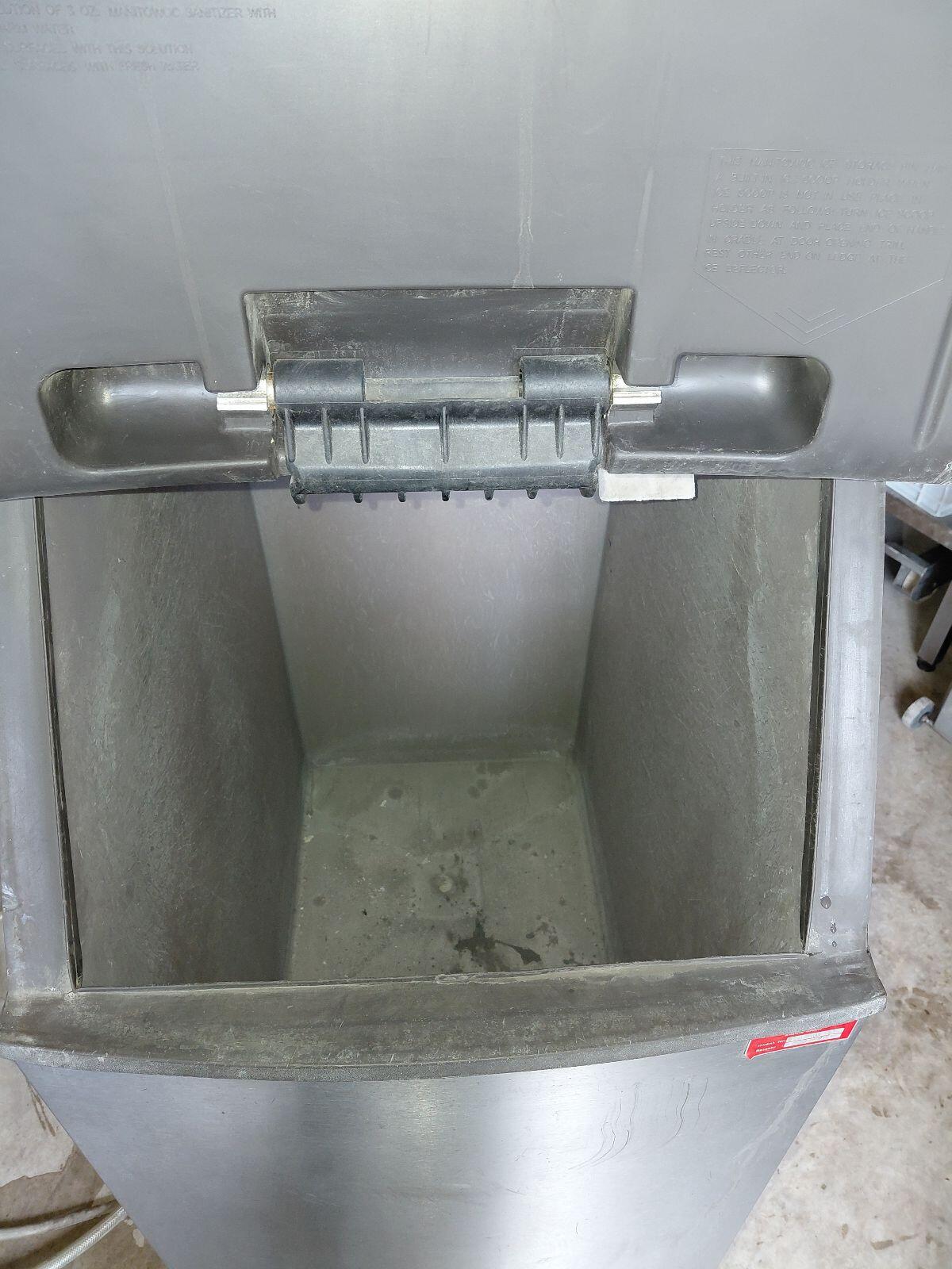 Flockeneismaschine Manitowoc 2