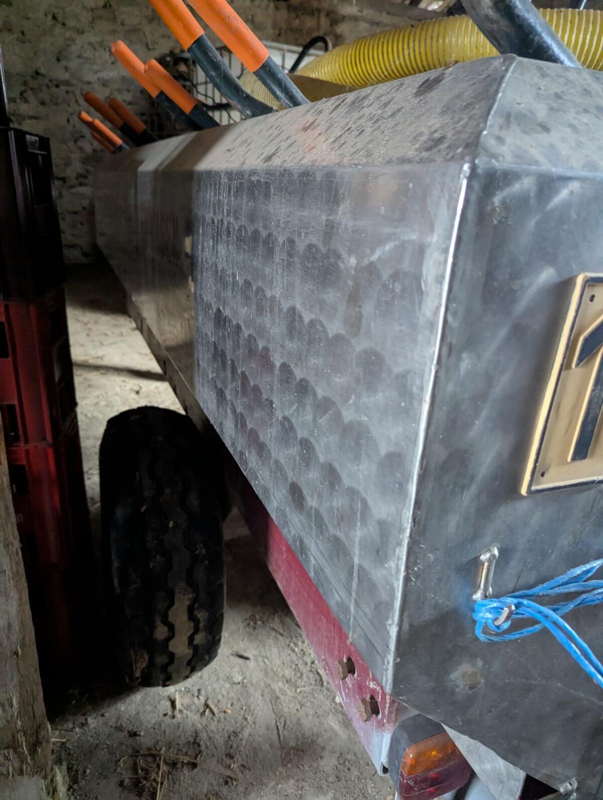 Traubenwagen Schebesta 1