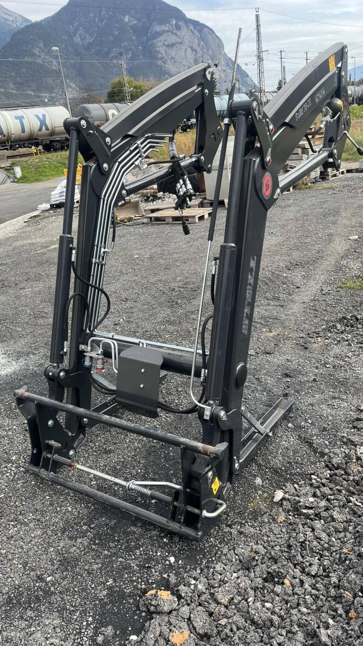 Stoll Frontlader Solid 38-20P (Deutz, Same, Lamborghini) 3