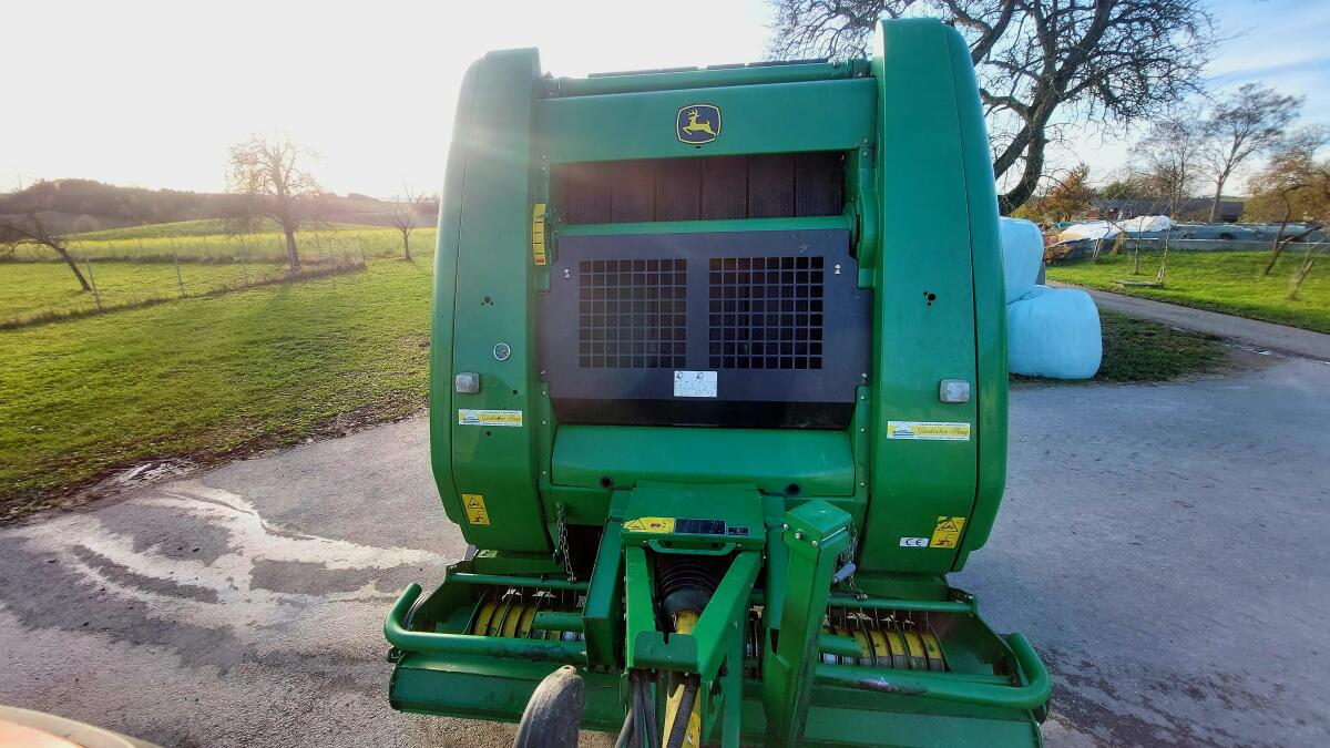 John Deere 854 Premium Rundballenpresse 2