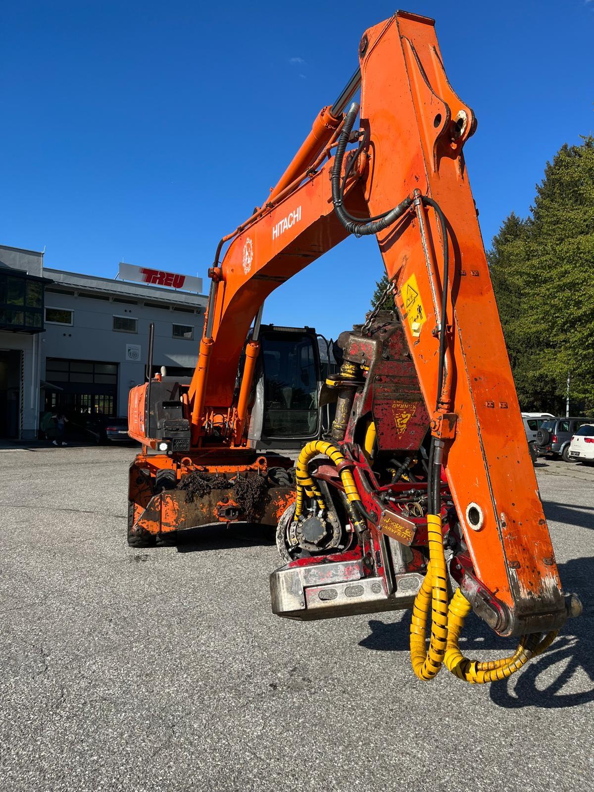 Baggerprozessor - Prozessorbagger Hitachi mit Woody 60 3